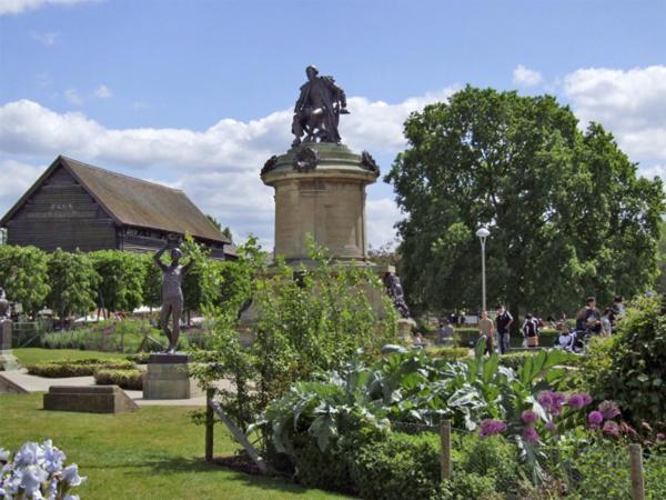 The Dairy Villa Stratford-upon-Avon Exterior photo